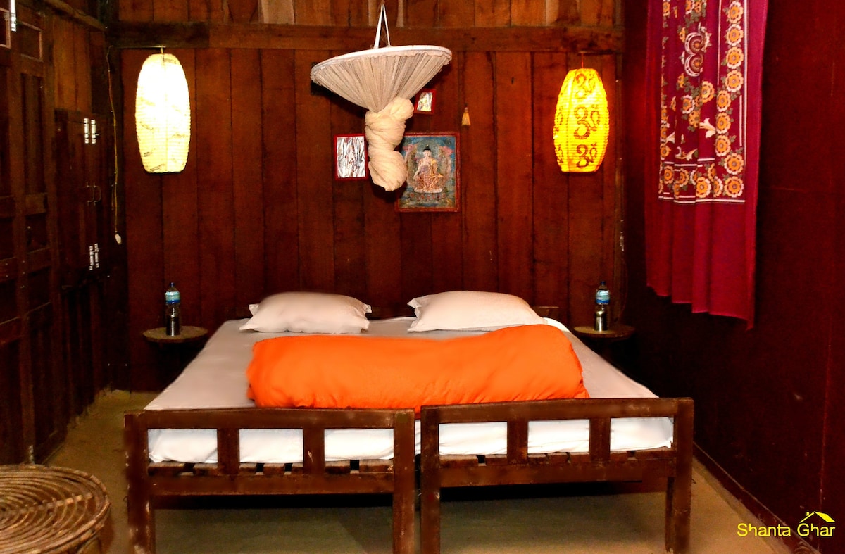 Manakarni Family - Special Room