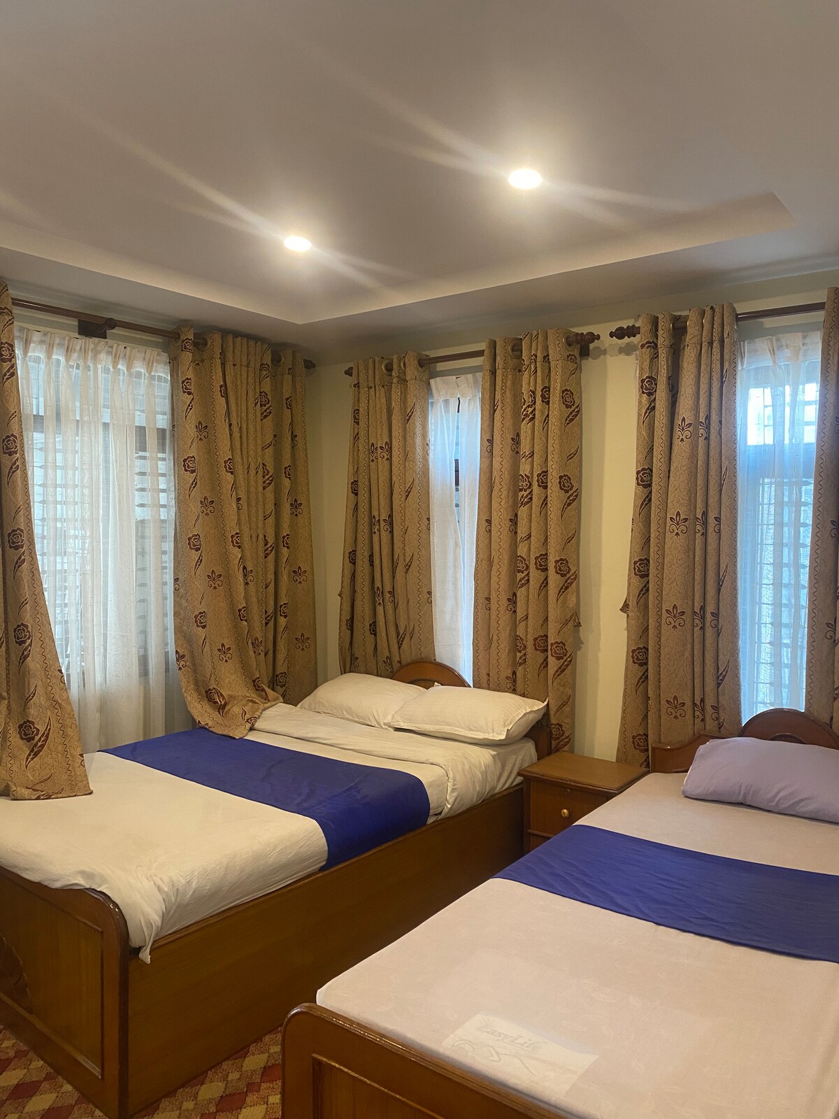 Mountain height yellow — photo