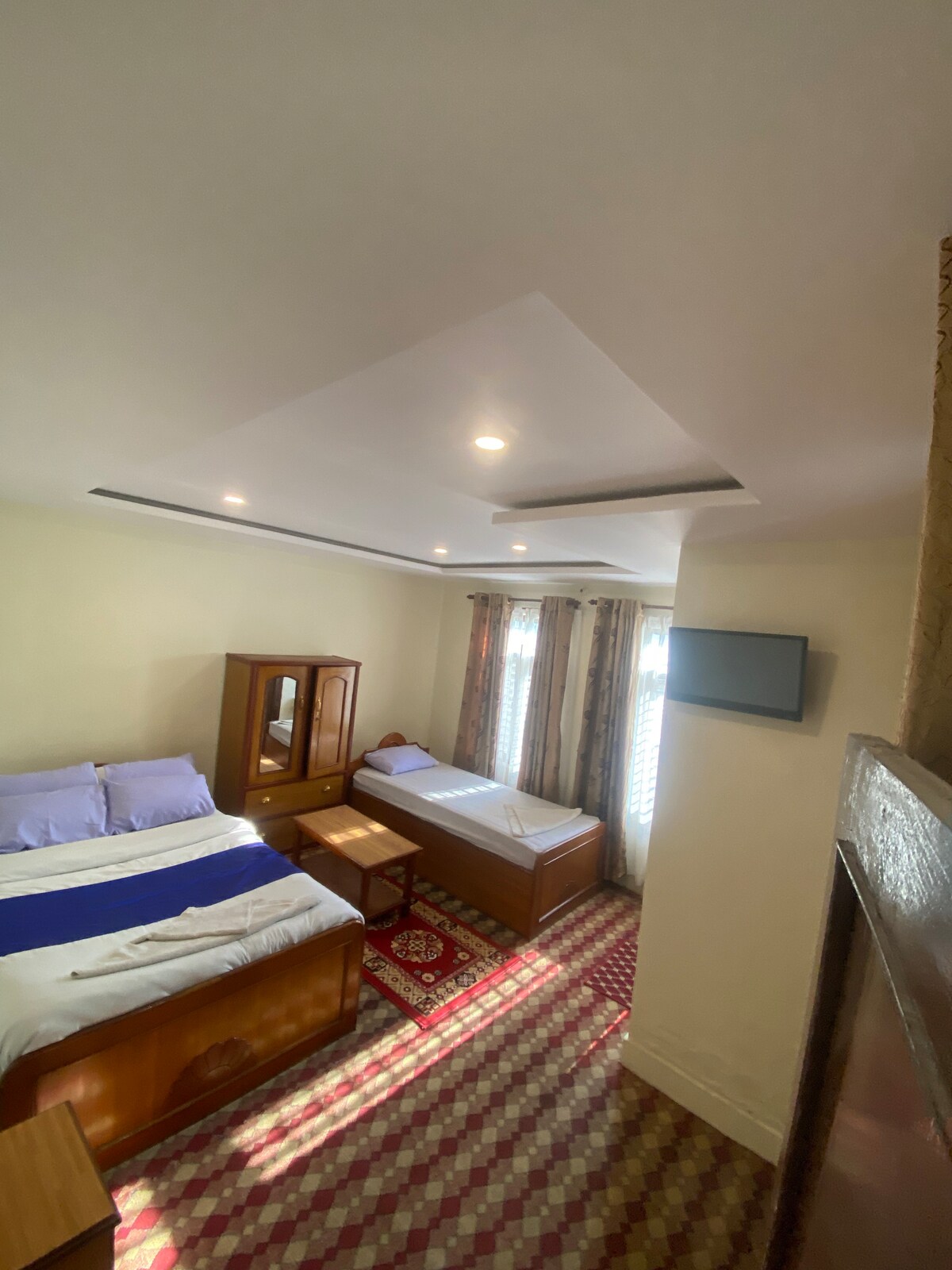 Mountain height yellow — photo