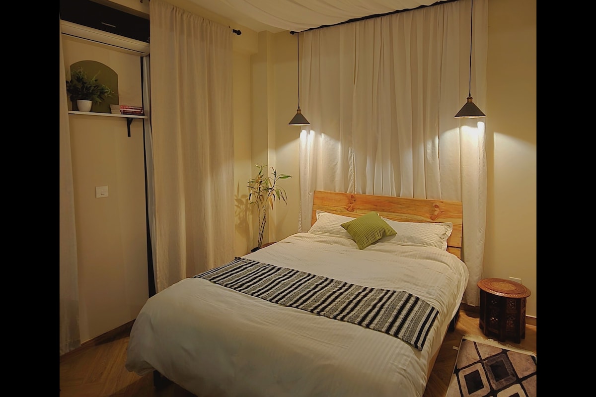 Chalet Style Studio BHK | City View Balcony & A/C — photo