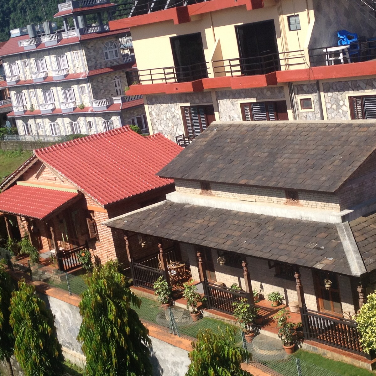 Resort in Pokhara (Boutique, Cozy Wooden Cottages) — photo