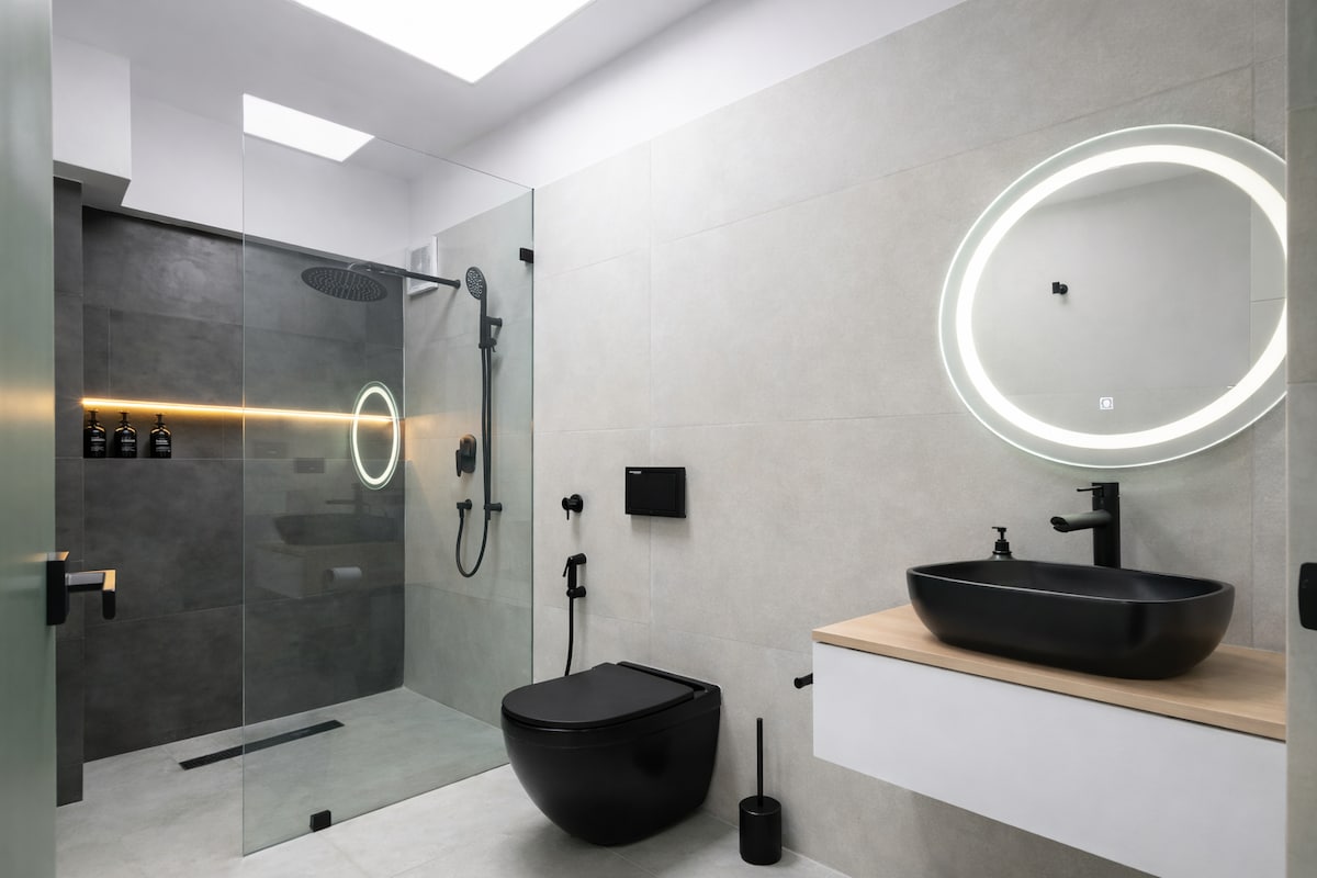 Modern Studio with Rooftop Terrace — photo