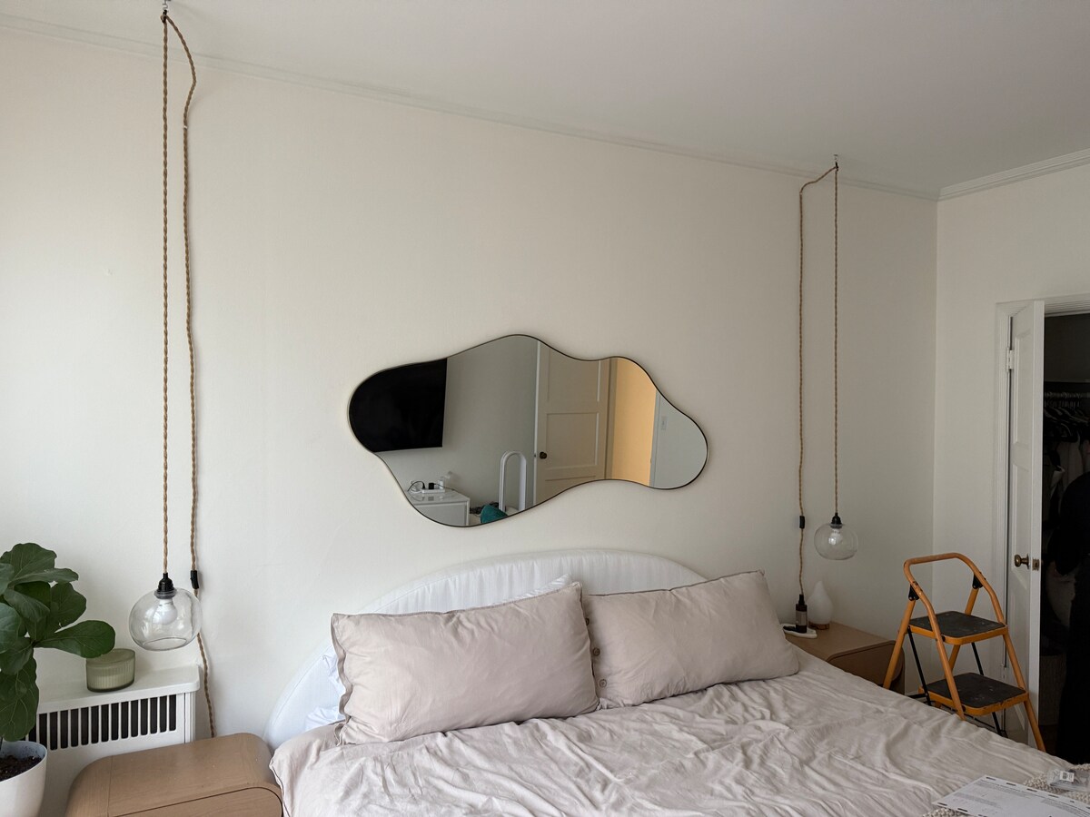 Peaceful Getaway with Easy Transport Access — photo