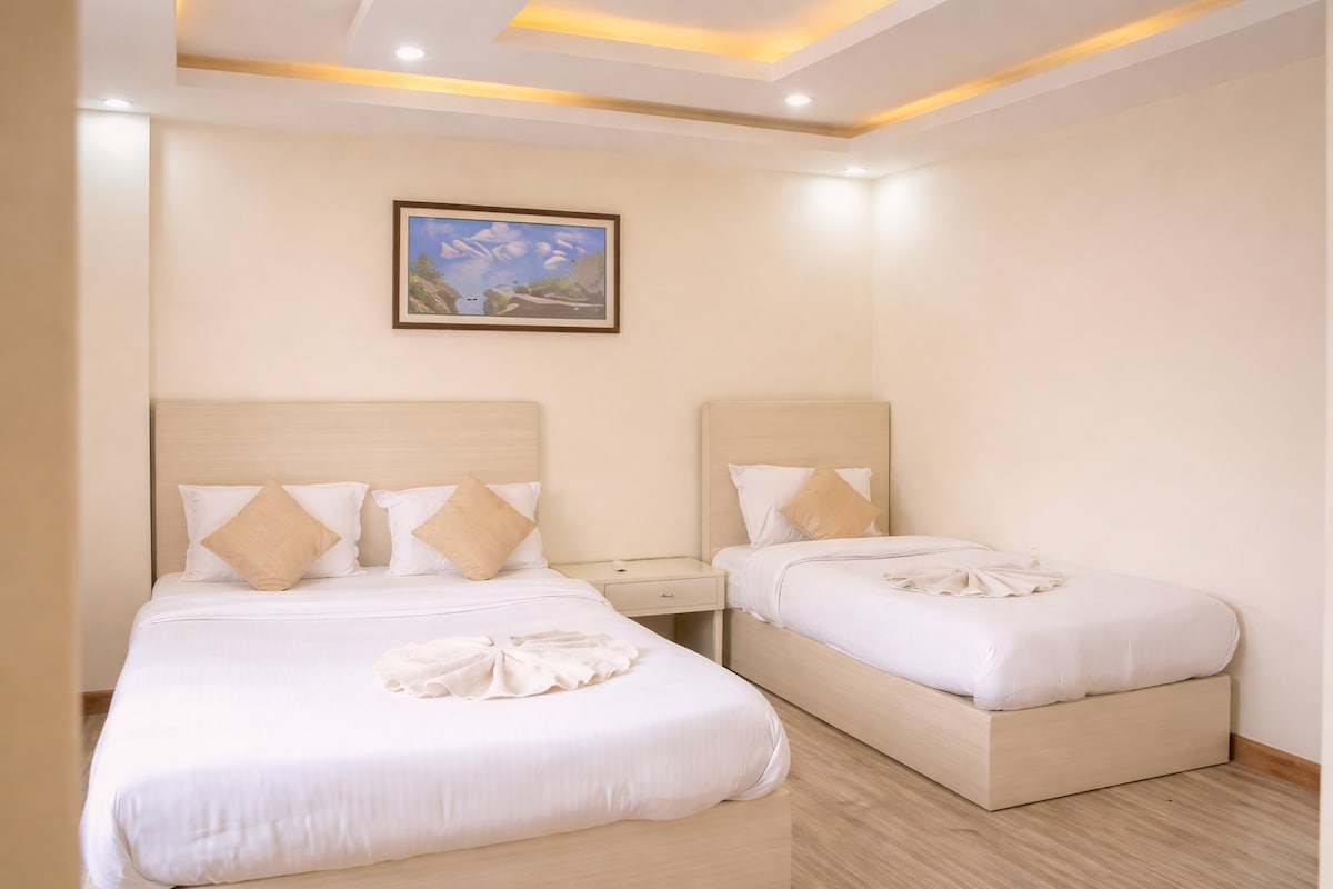 Central Thamel Stay + Free Sound Healing — photo