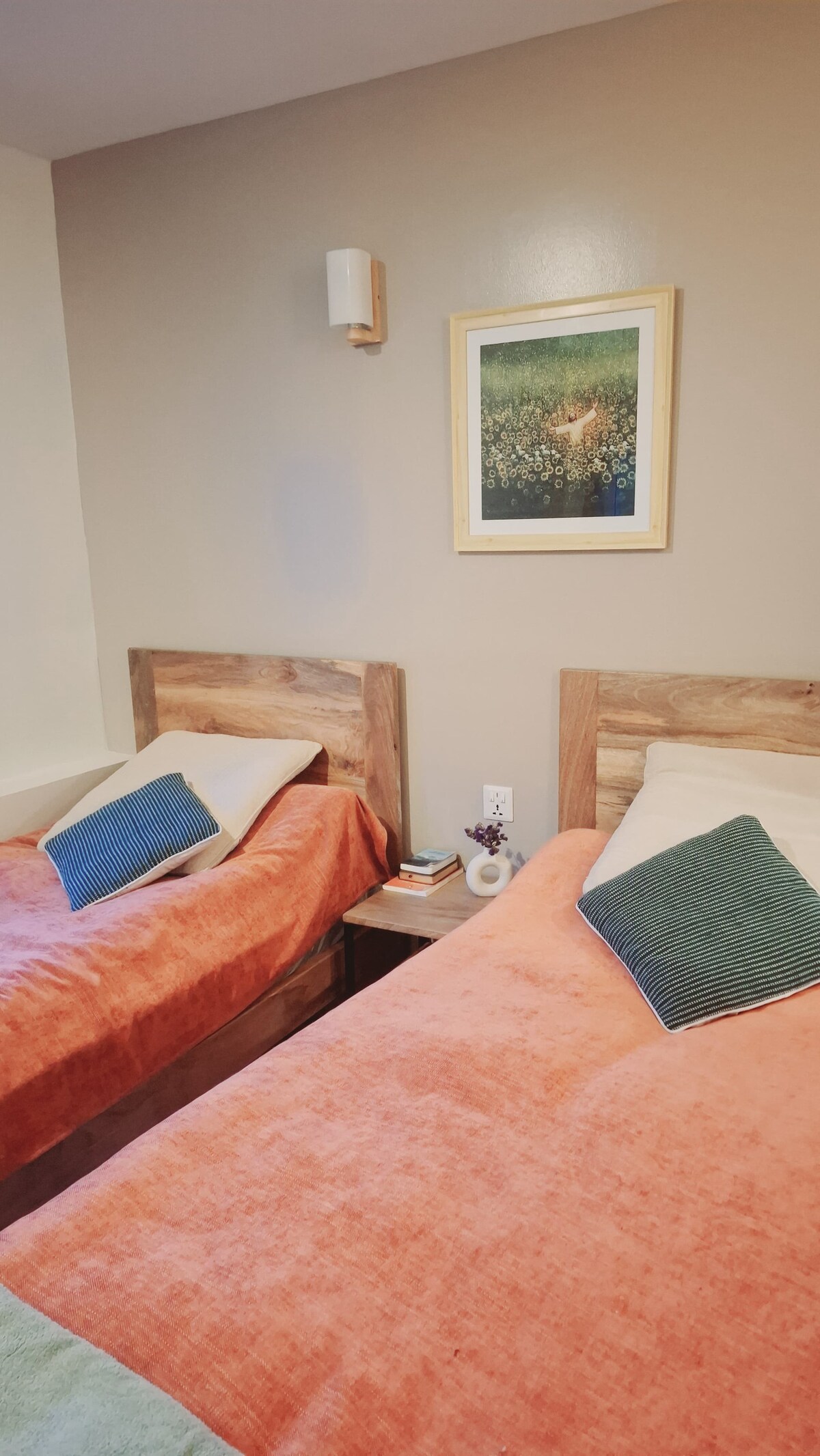 A restful Eagels Nest, stay and explore Kathmandu