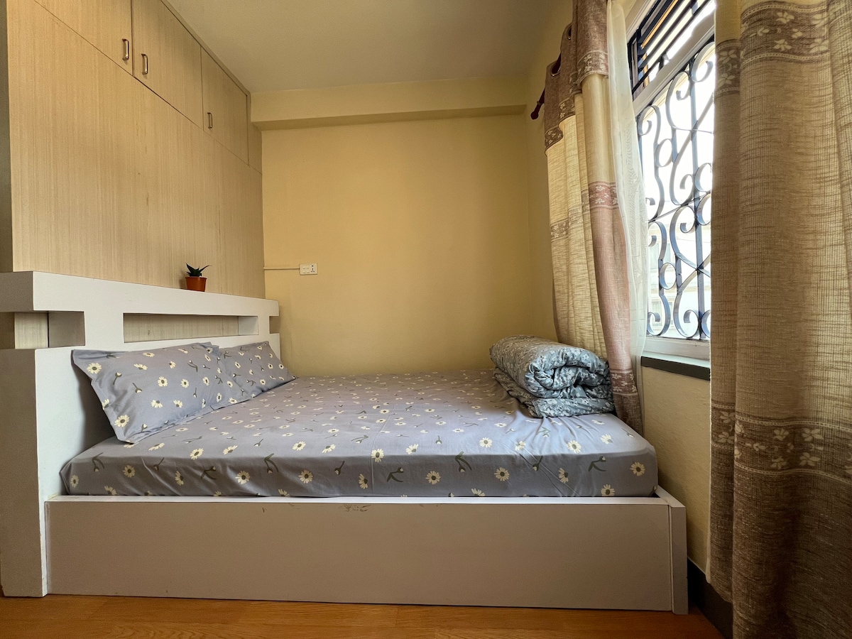 Modern Deluxe Studio Apartment-I