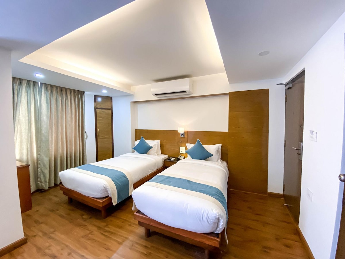 Adjoined Room with Bed & Breakfast | Thamel — photo