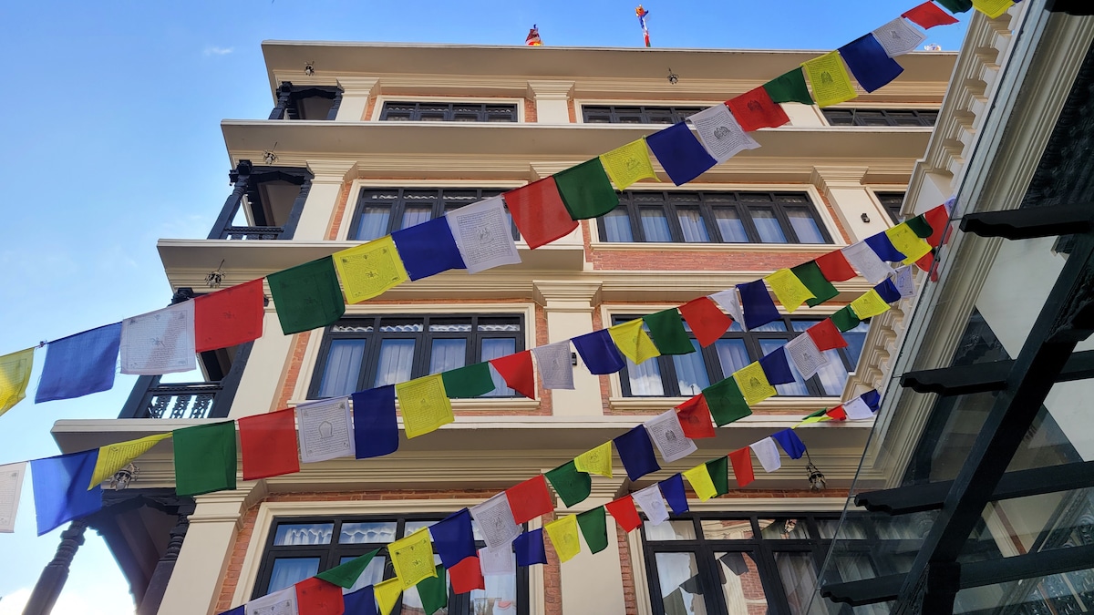 SUPER HOST | Balcony Twin/Double Bed & Breakfast! — photo