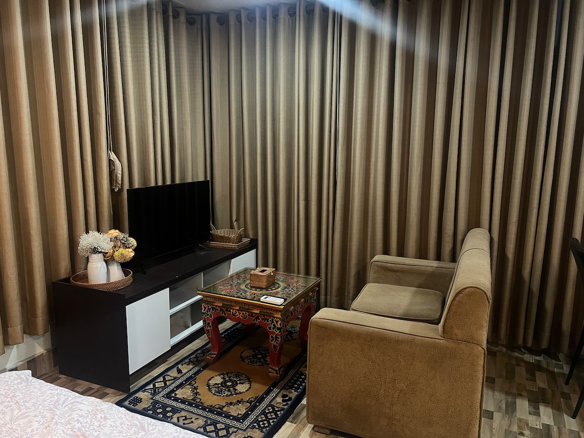 Milarepa Apartment - 2