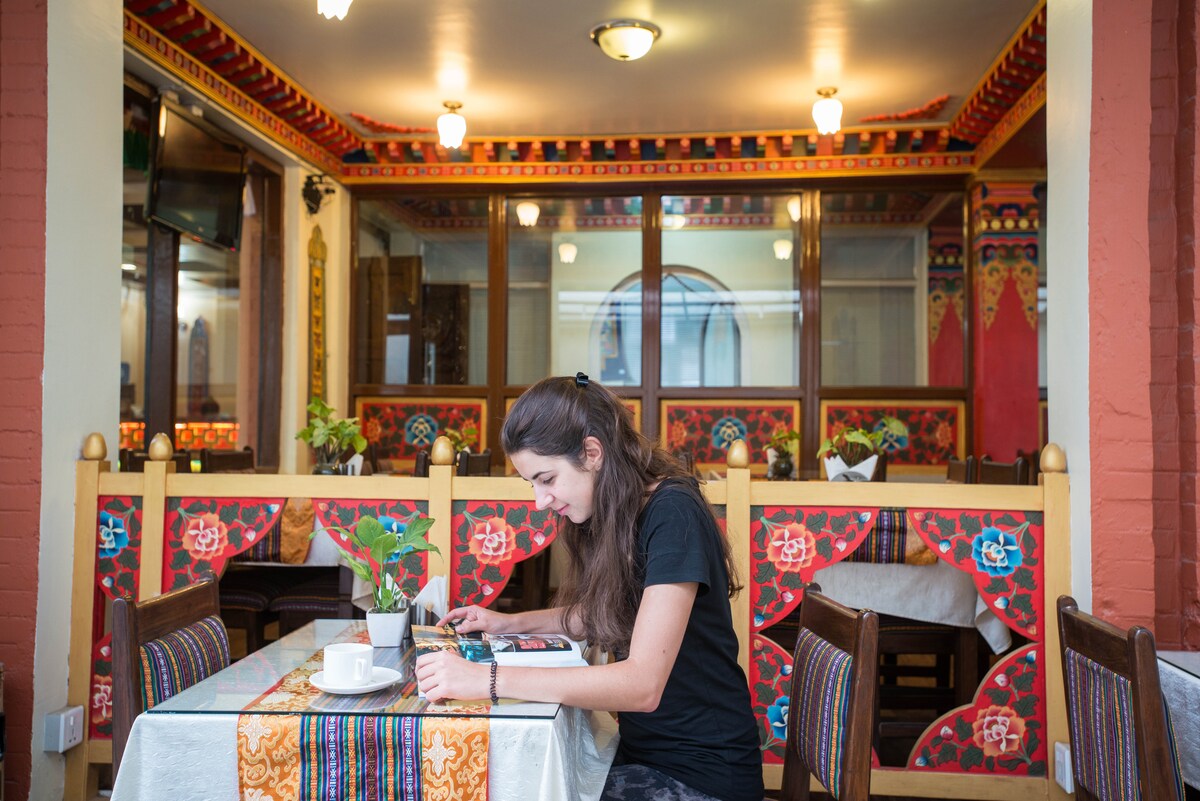 Hotel Yambu-Deluxe Triple — photo