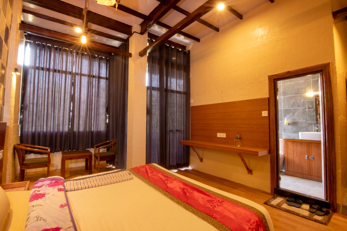 Beautiful Room /w jungle view, ac& private balcony — photo