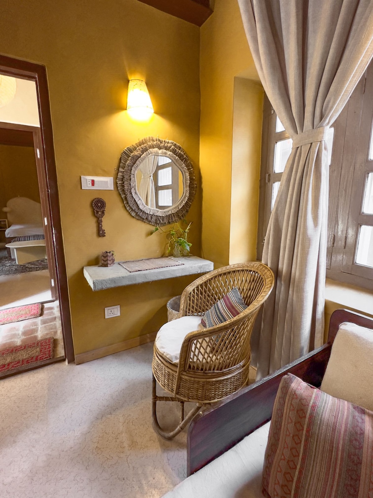 Melo Pomelo | King bed w/ living | Central area — photo