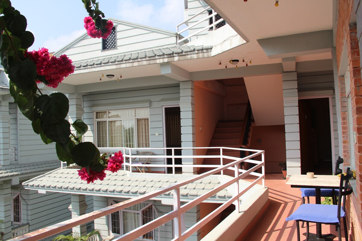 Family room with veranda. — photo