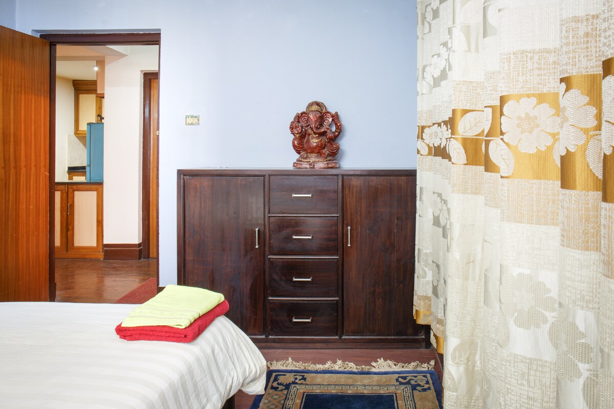 WHITE TARA APARTMENT — photo