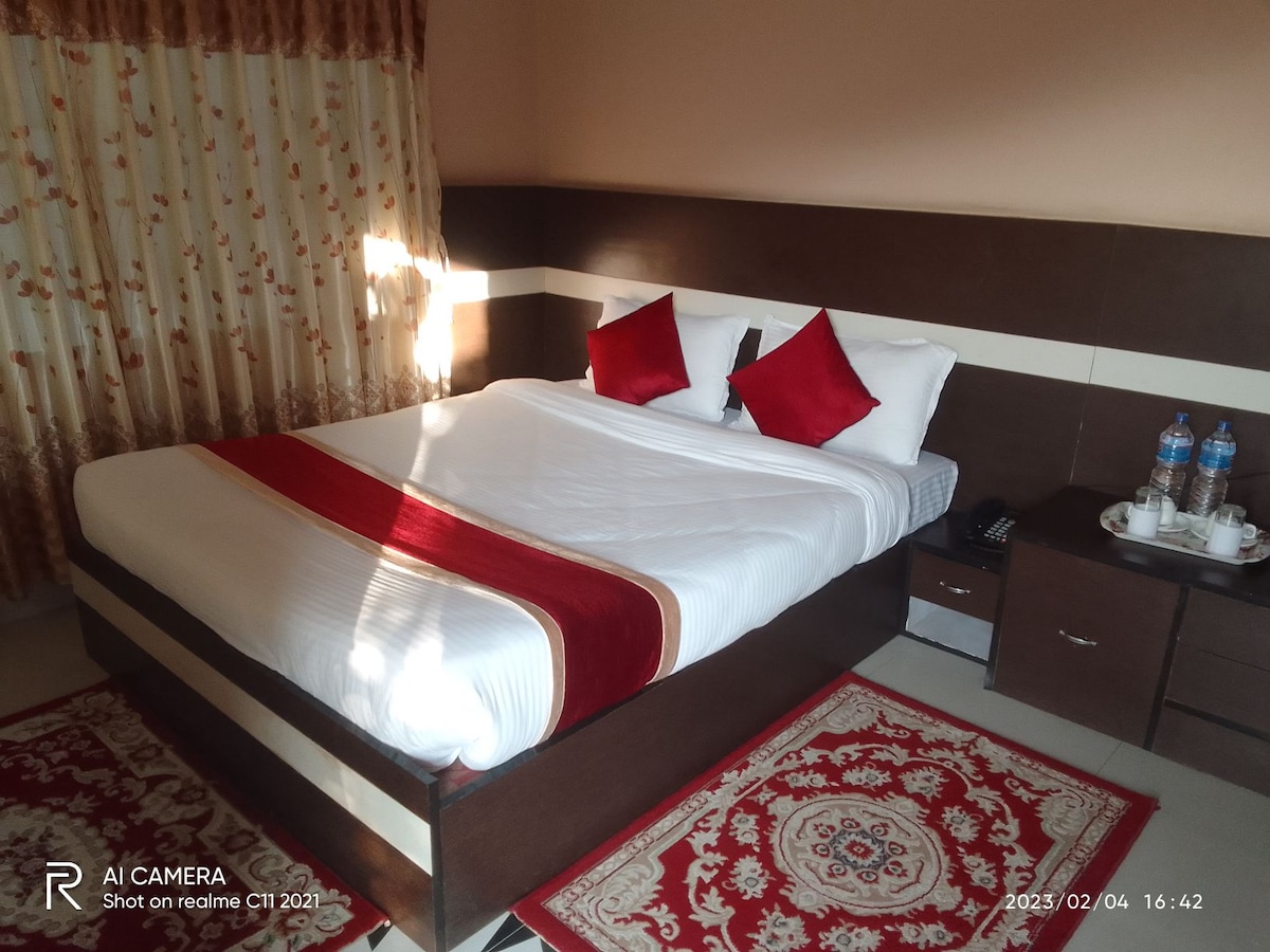 Everest Three passes Trek