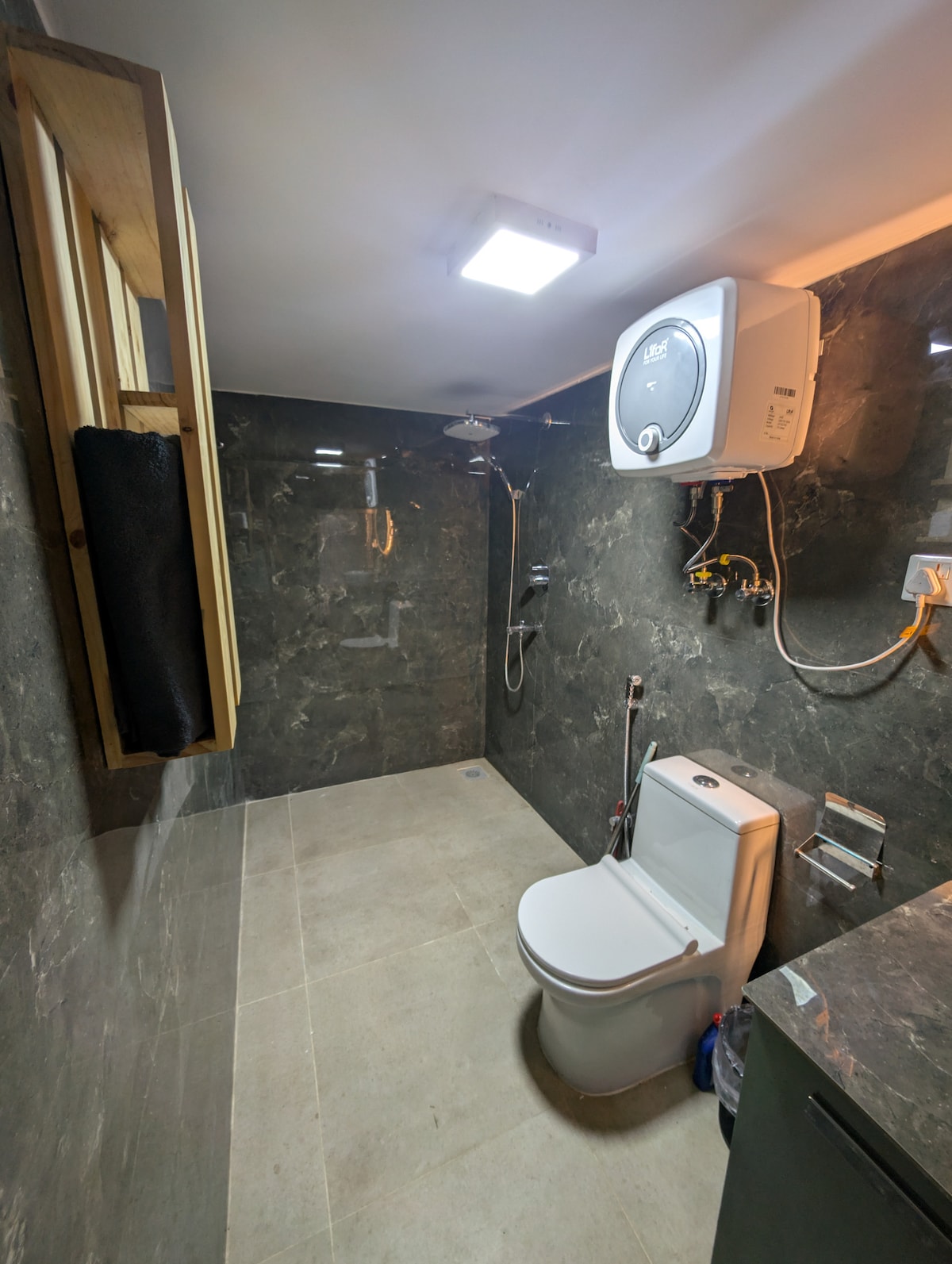 Cozy 1 BR Studio Apt w/ AC — photo