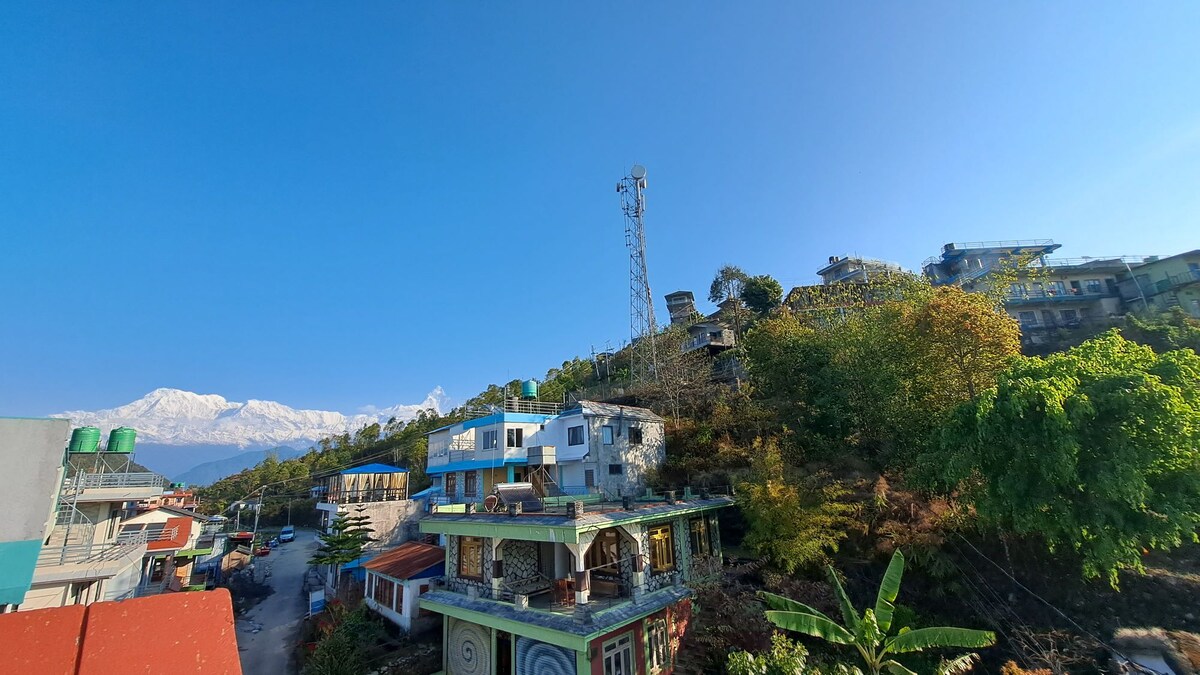 himalayan hidden treasure 
room3 — photo