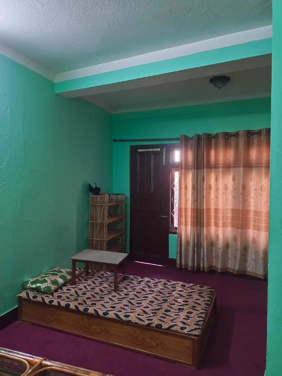 Hotel for Vegan People Help — photo