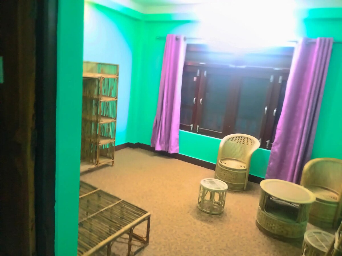 Hotel for Vegan People Help — photo