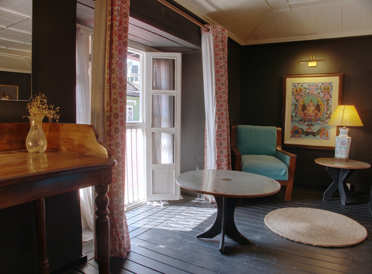 Presidential Suite | 18th Century Heritage Home — photo