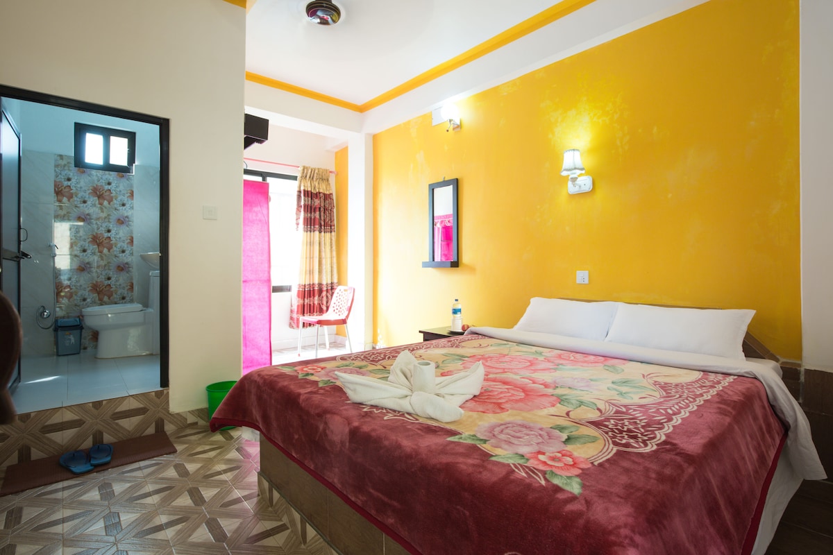 Cosy Deluxe Room with AC/Heater