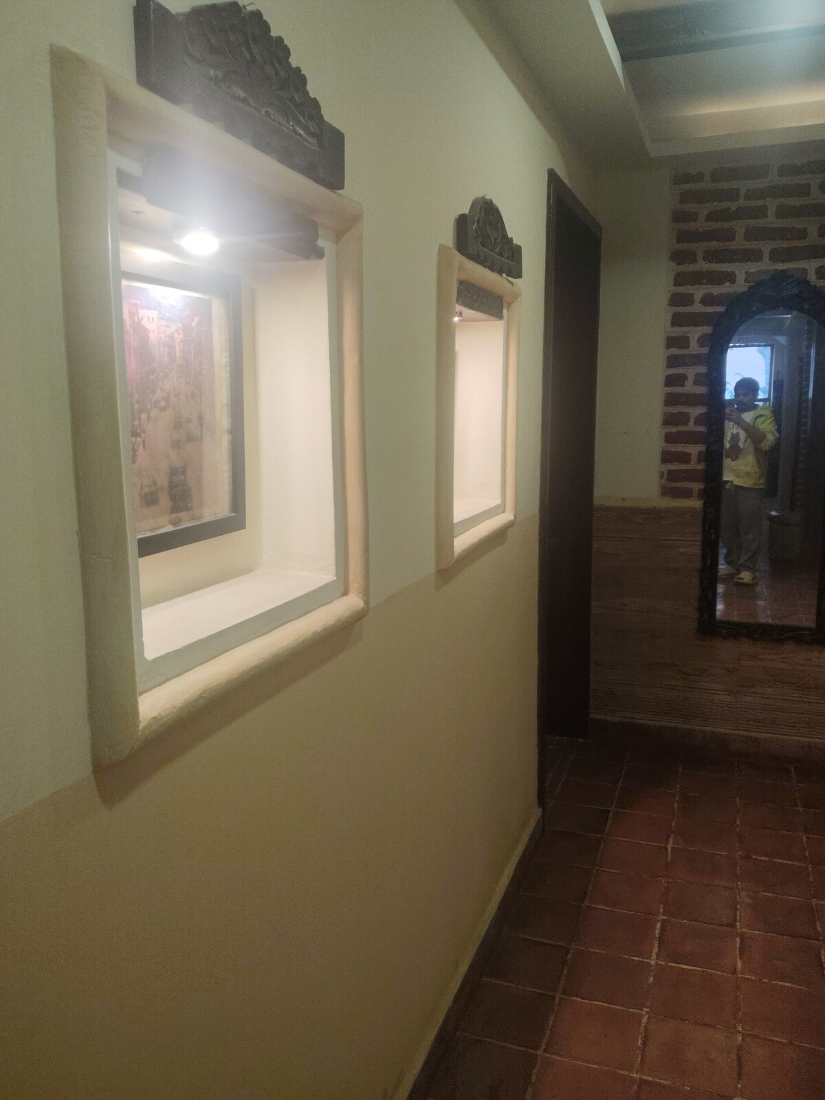 king suite with balcony room — photo