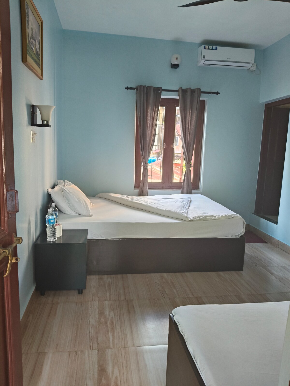 2) Yeti Guest House - 1st Floor AC rooms — photo