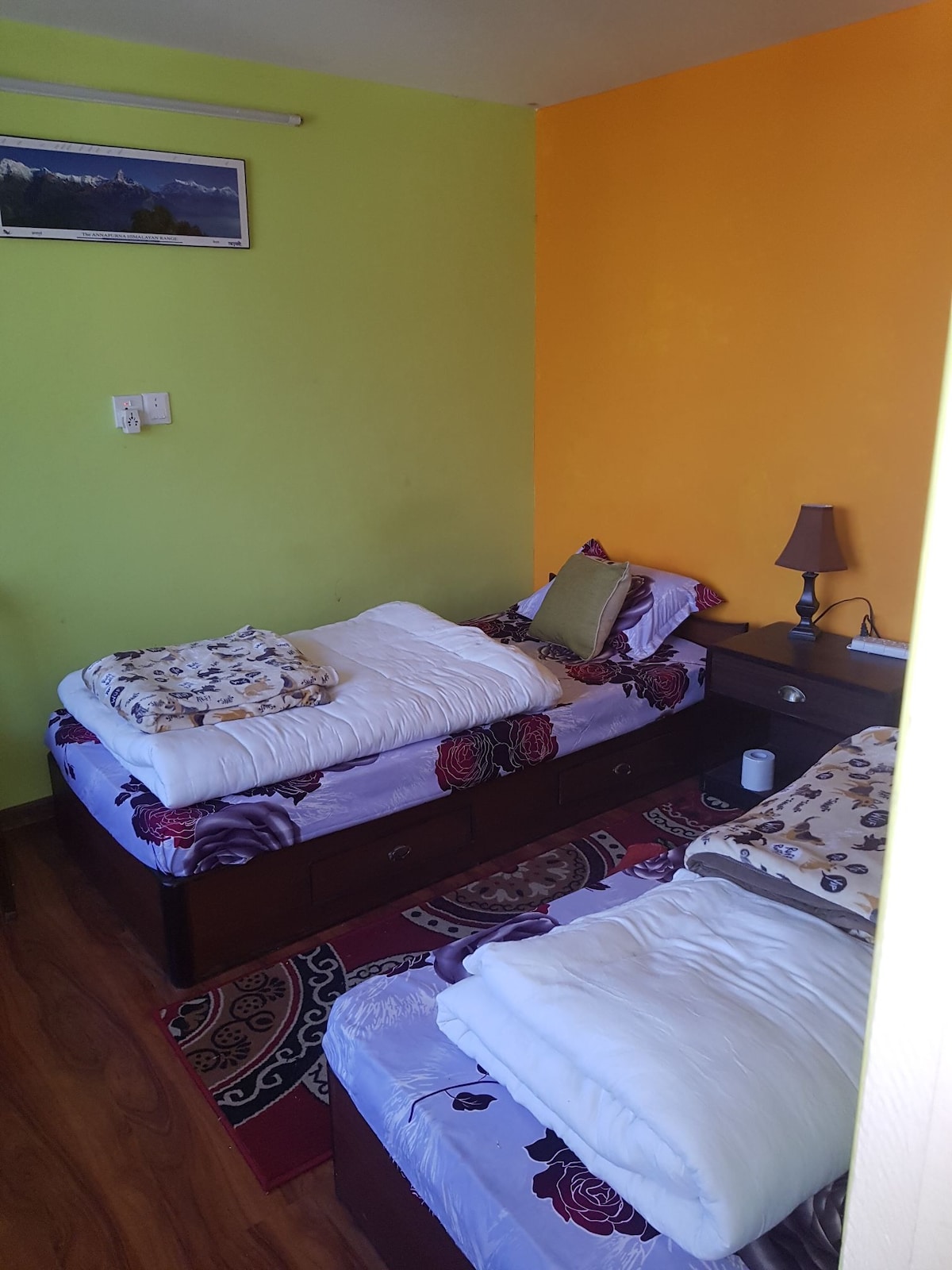 Independent room on the 3rd floor, near Thamel.