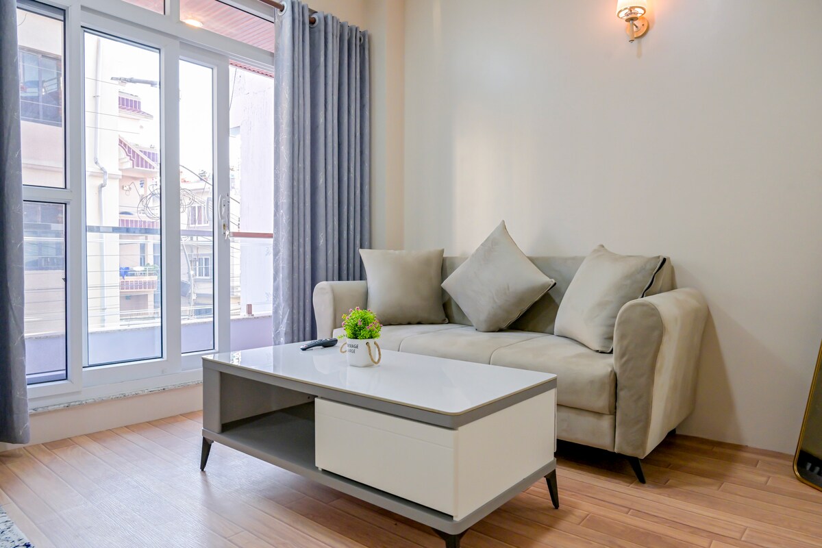 Serene2BHKAudacity apt withprivatepatio forsmoking — photo