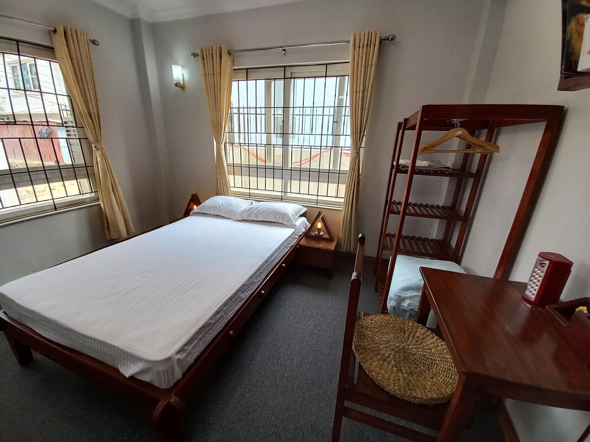 Cozy & Peaceful 2BHK Flat Near Mediciti Hospital — photo