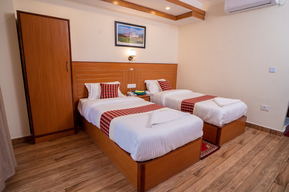 Madhuban Deluxe Twin Bed Room — photo