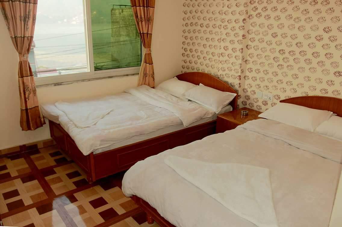 Deluxe Quadruple Room ; Near Fewa Lake