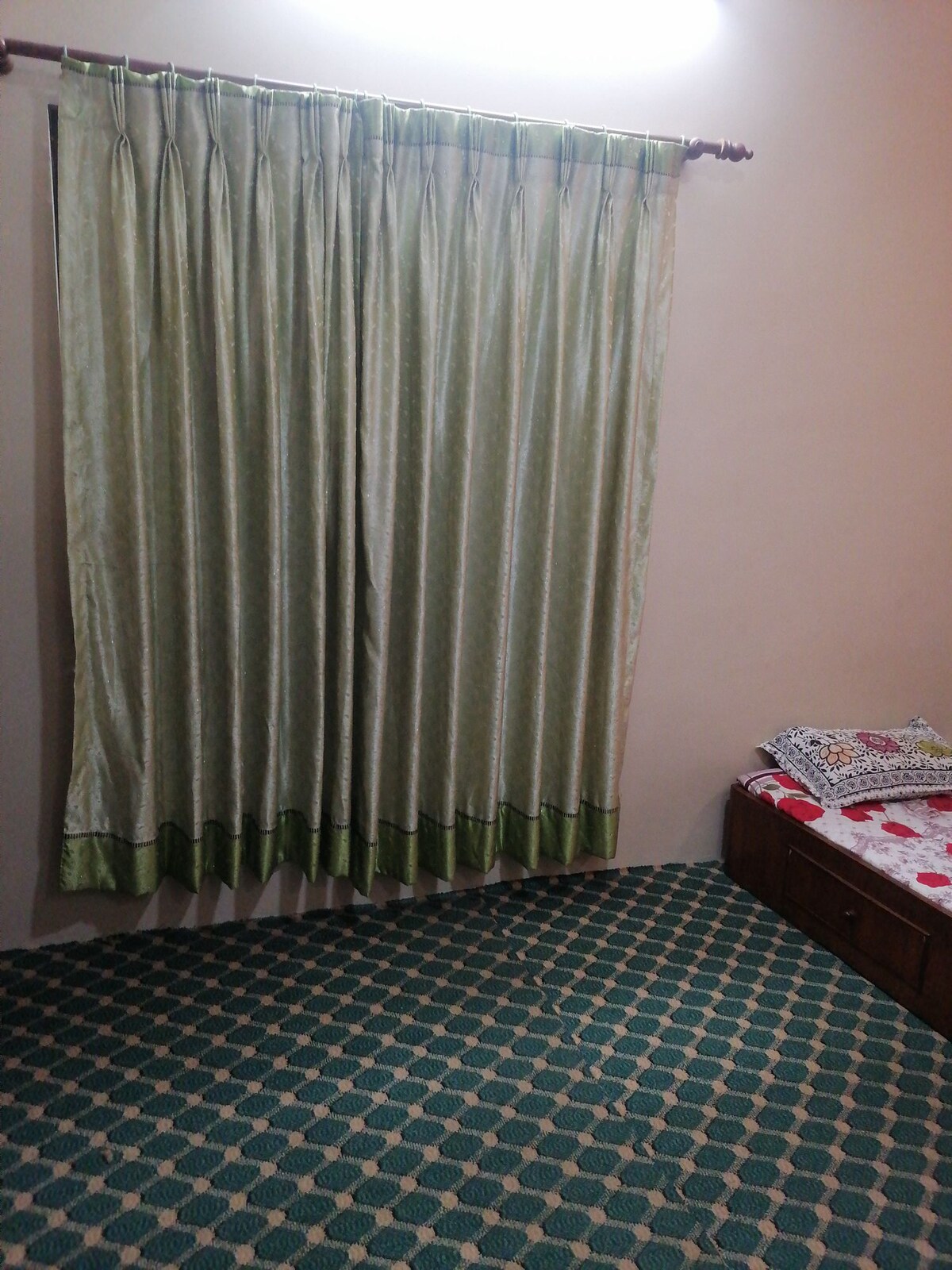 Exclusive 2 rooms with bathroom. — photo