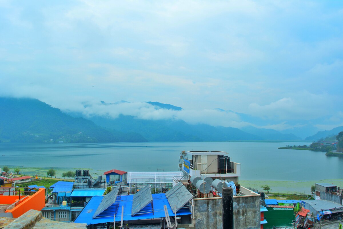 we have  peacefully family environment.