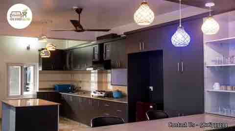 Modern 2 bedroom in the heart of vibrant Lakeside! — photo