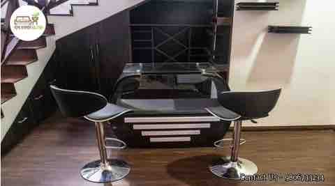 Modern 2 bedroom in the heart of vibrant Lakeside! — photo