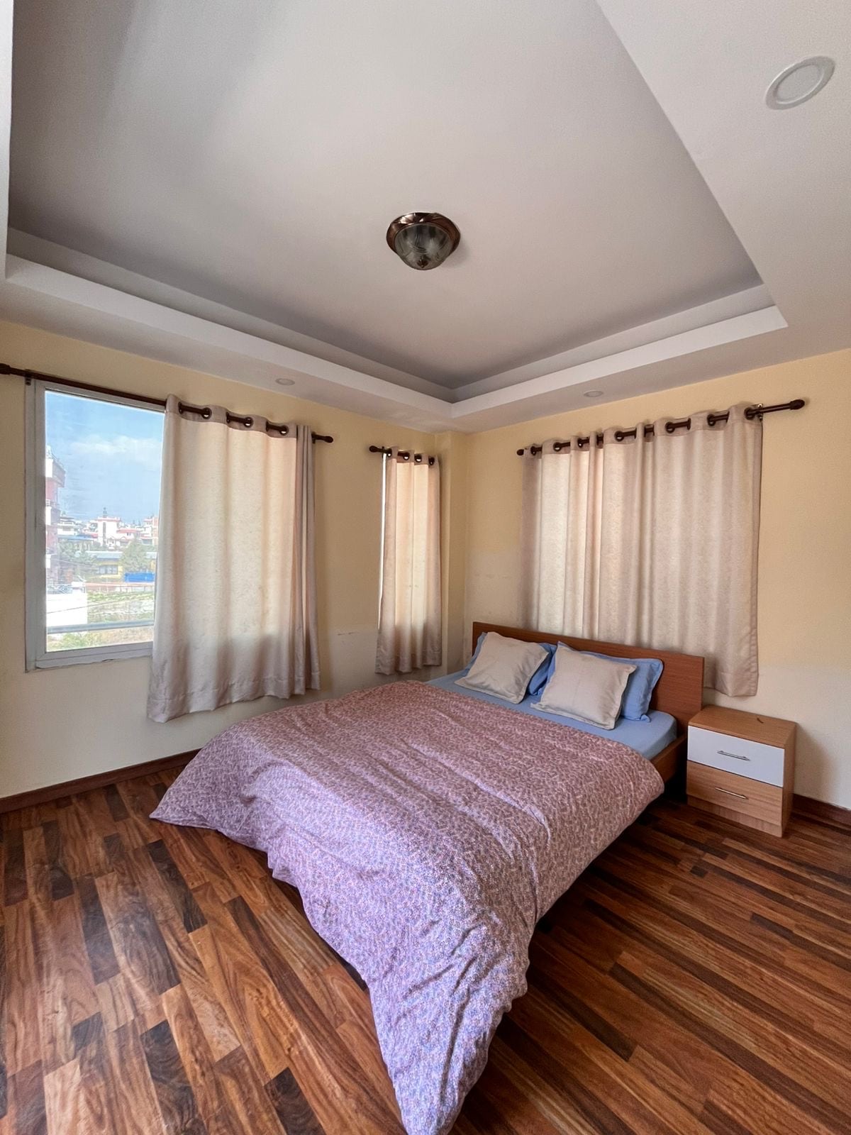 Affordable Homely Stay with All Essentials