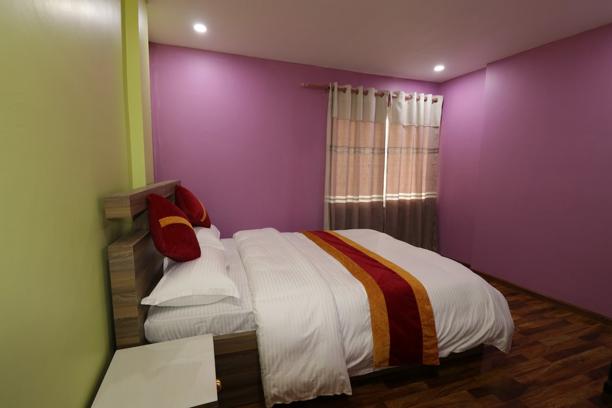 Spacious Double Bed Room — photo