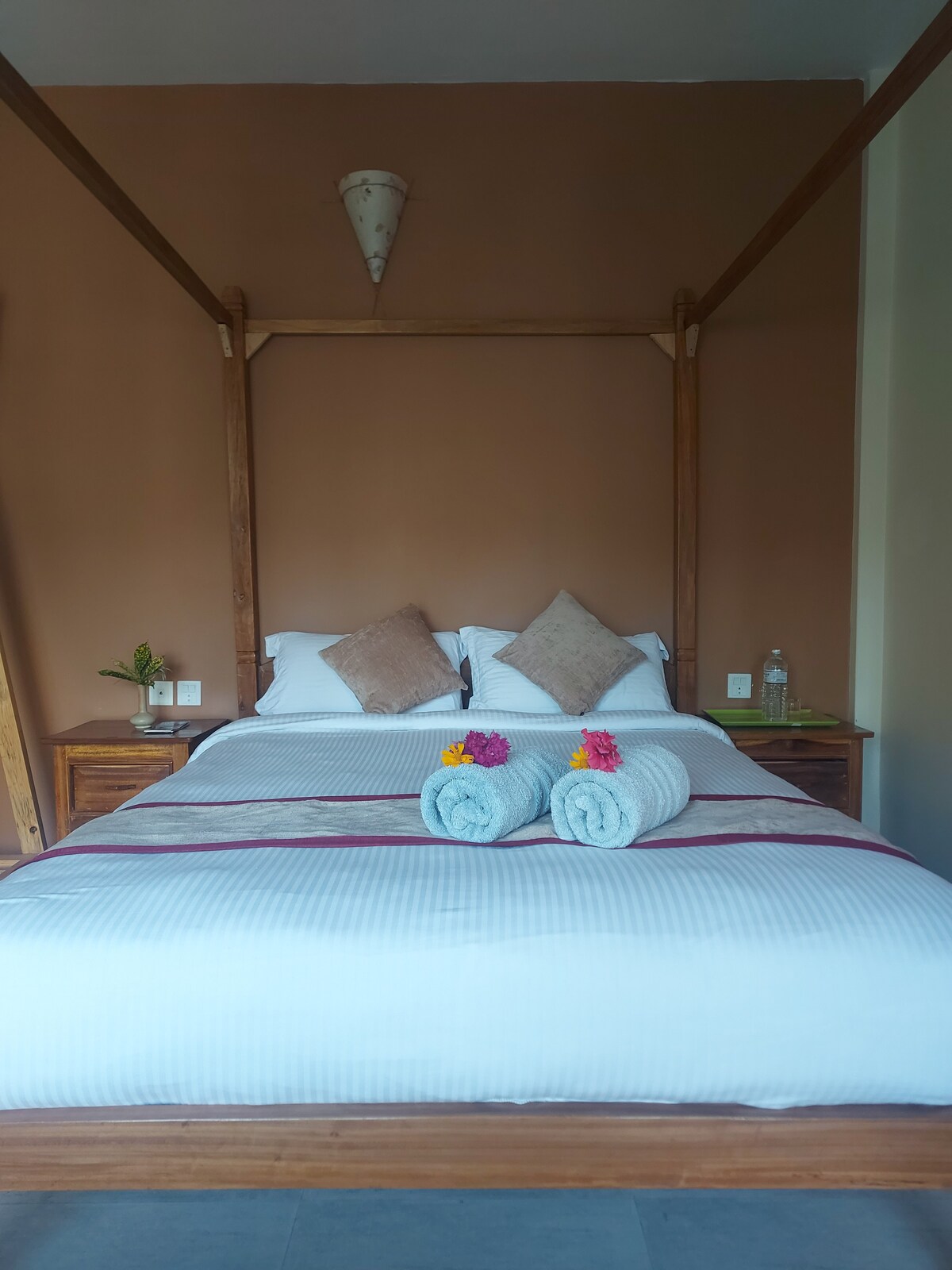 Annapurna III Superior Double Sunrise Village View — photo