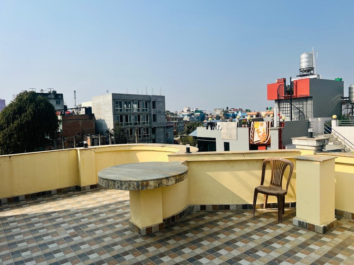 Sleeping well with breakfast — photo