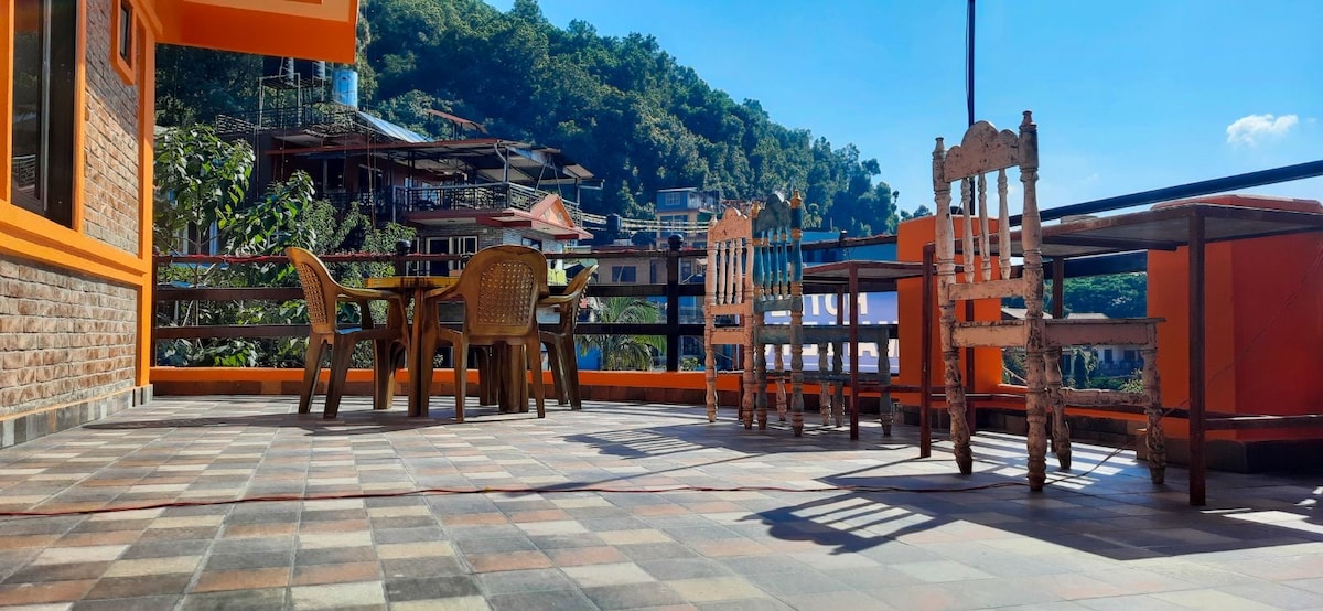 THE MAPLE INN, it's your space !