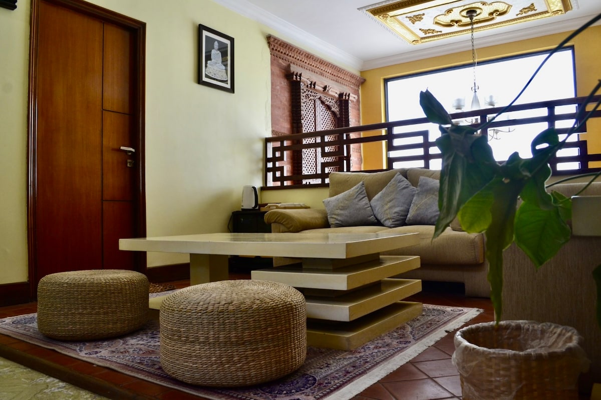 Peaceful Queen Room in Maharajgunj |Prime Location — photo