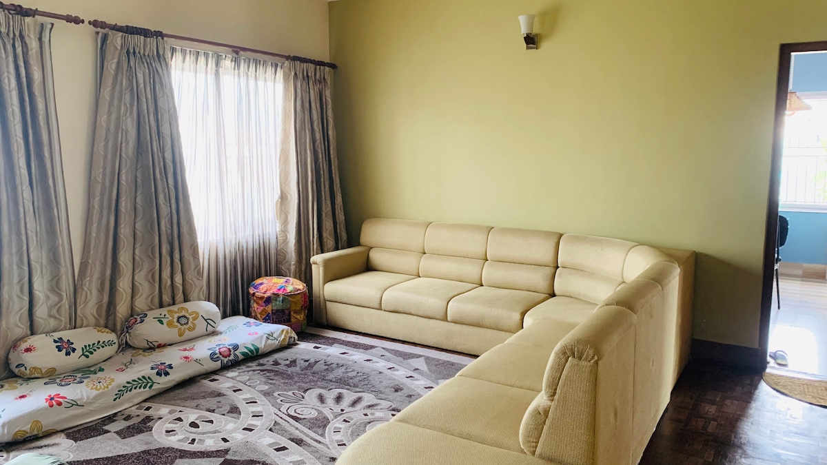 Stylish city escape near metro.