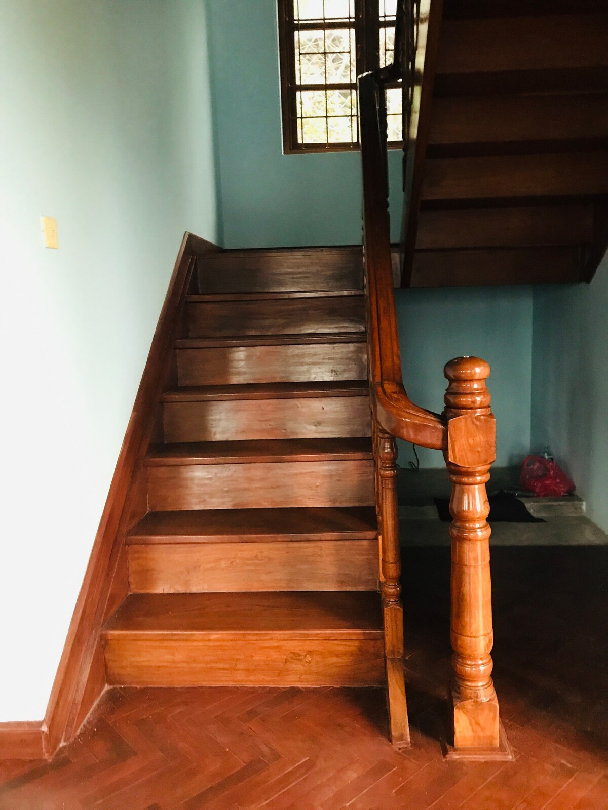 10 minutes walk to Wat Arun, the Temple of Dawn, and Gama Linsen — photo