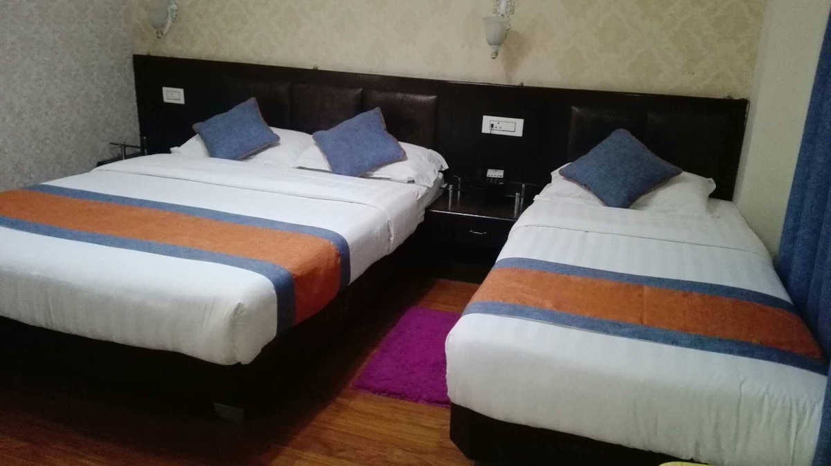 Kathmandu Hotel — photo