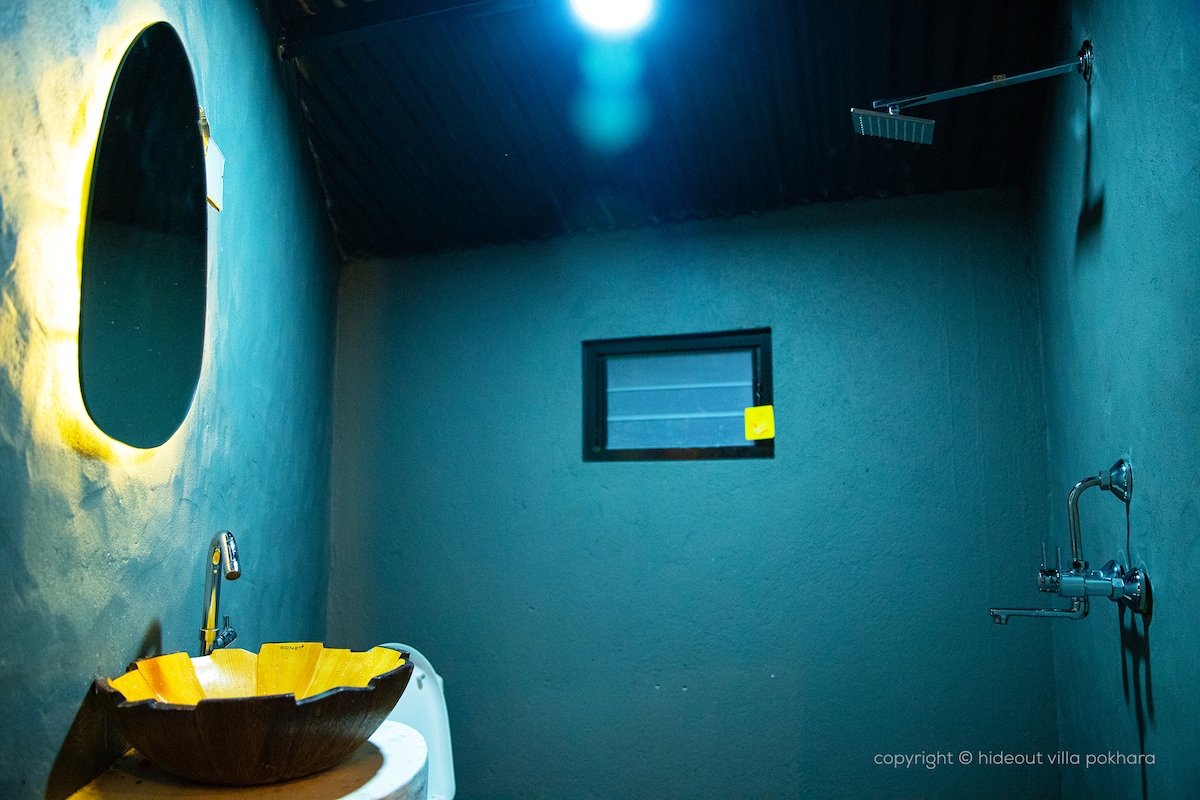 The Hideout Villa Pokhara/Lake Front Villa — photo