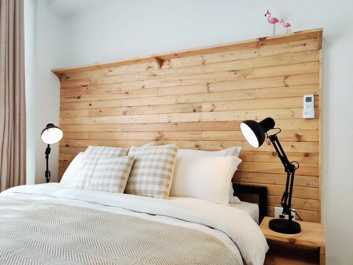 Cozy Cabin 2BHK Apartment