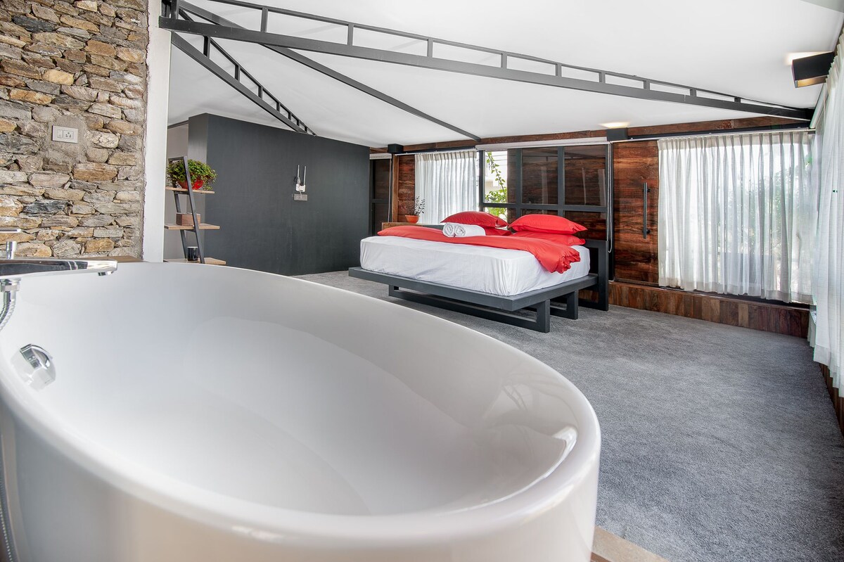 Private Luxury Home — photo