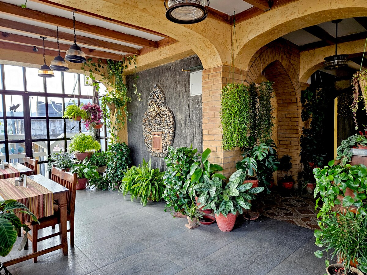 Centrally Located Apartment! — photo