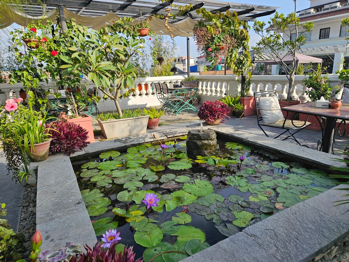 Centrally Located Apartment! — photo